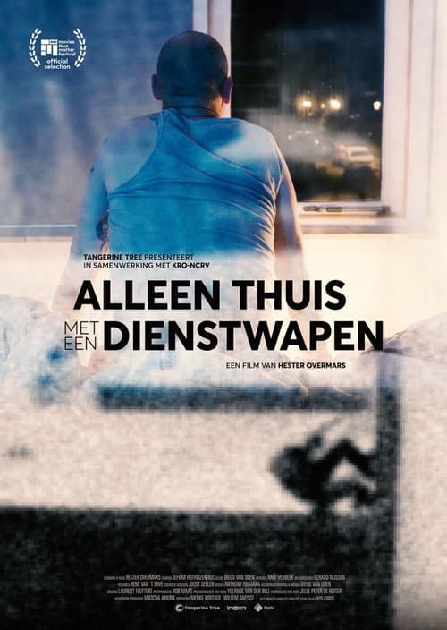 Poster for Alleen thuis met een dienstwapen