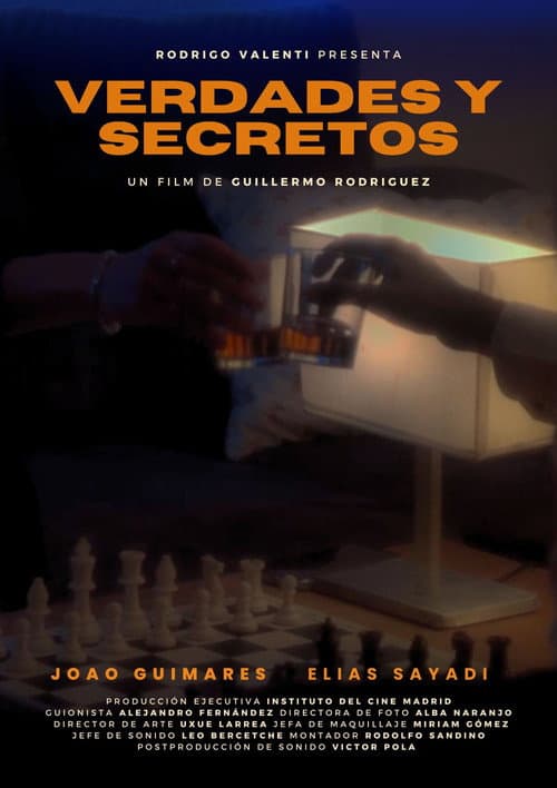 Poster for VERDADES Y SECRETOS
