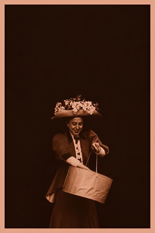 Poster for Good Evening, Flowers!