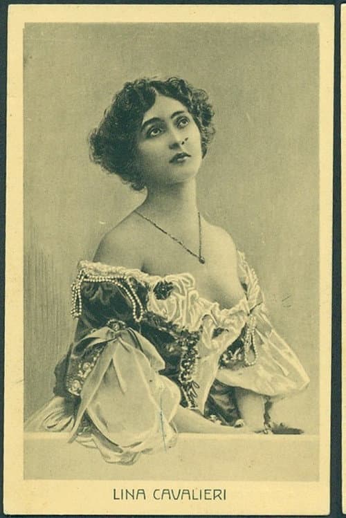 Poster for The Shadow of Her Past