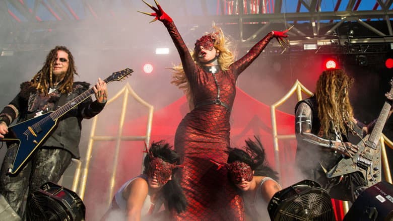 Кадр із фільму «In This Moment - Blood At The Orpheum»