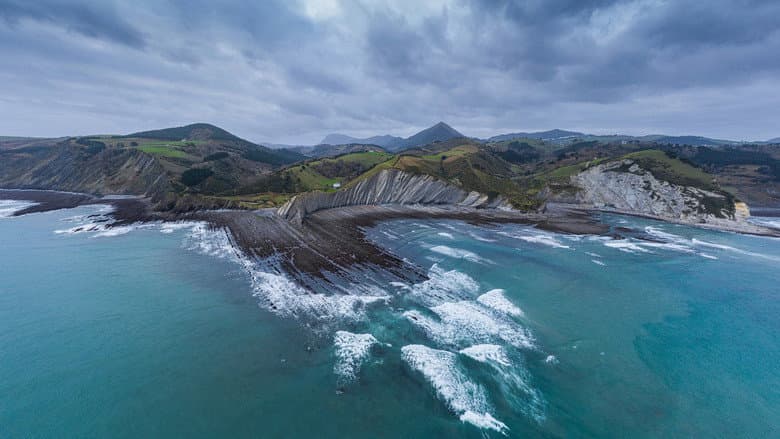 Backdrop from Flysch, Haitzen Hitza