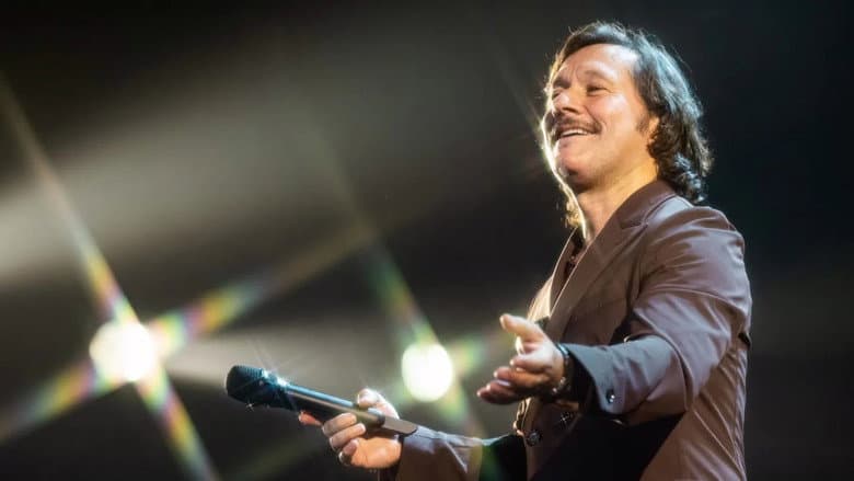 Backdrop from Diego Torres: Sinfónico