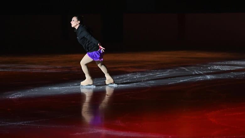 Backdrop from Un si long silence : une patineuse brise l'omerta