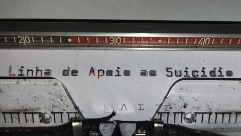 Backdrop from Linha de Apoio ao Suicídio