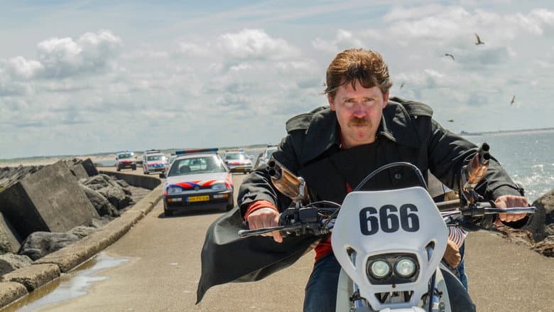 Backdrop from Ron Goossens, Low Budget Stuntman