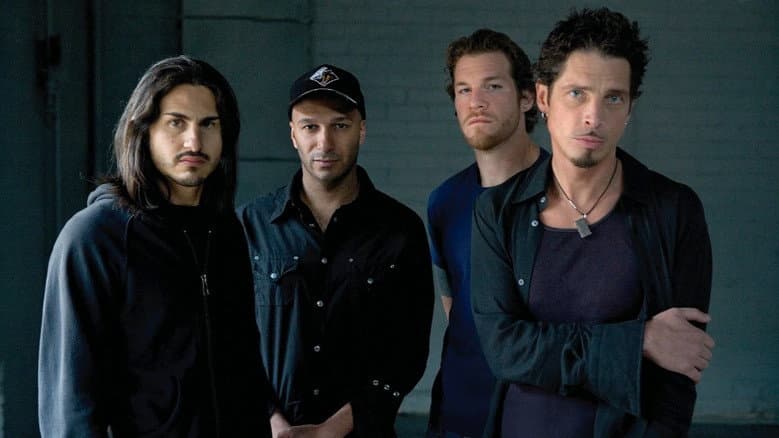 Backdrop from Audioslave: Audioslave
