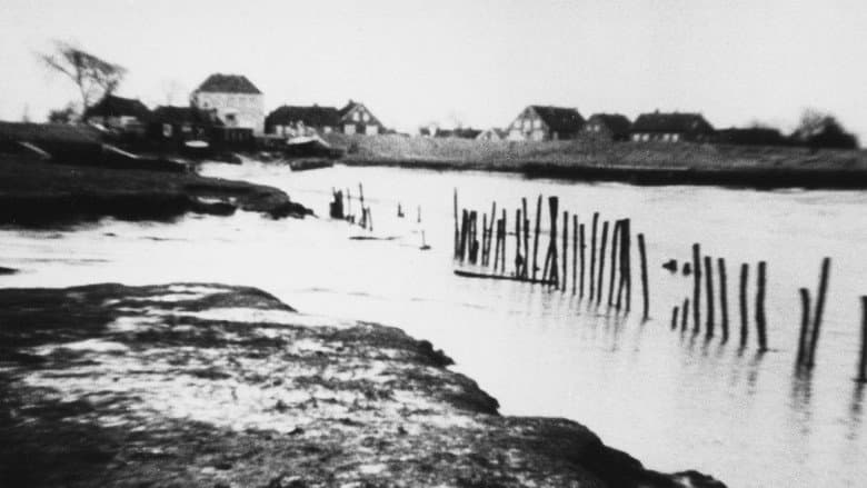 Кадр із фільму «By the Dike Sluice»