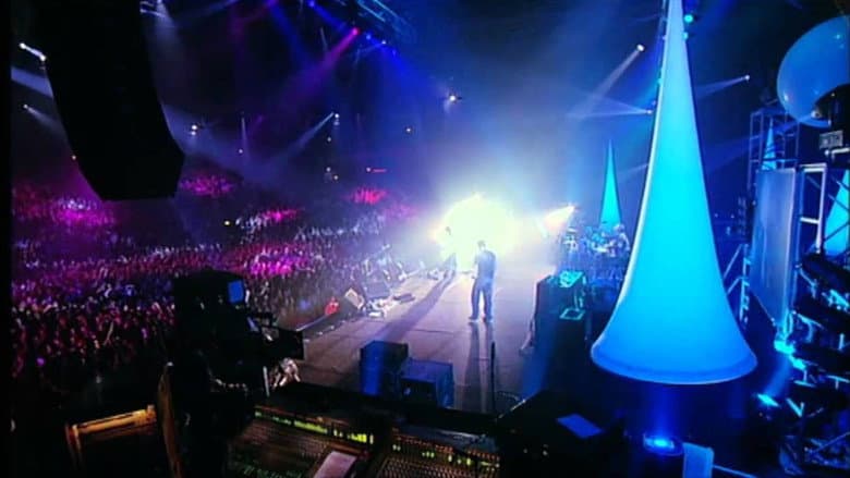 Backdrop from Muse: Hullabaloo - Live At Le Zenith - Paris
