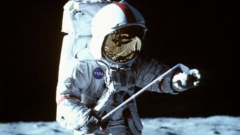Backdrop from From the Earth to the Moon