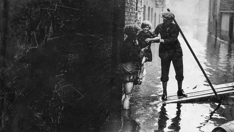 Backdrop from 1928: The Year the Thames Flooded
