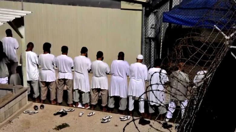 Кадр із фільму «Uyghurs: Prisoners of the Absurd»