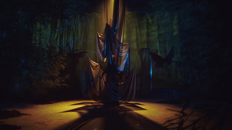 Backdrop from Free Noir Papillon
