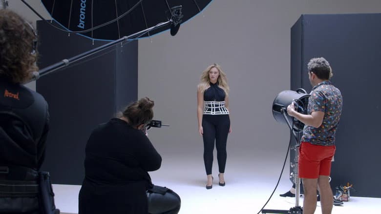 Backdrop from Straight/Curve: Redefining Body Image