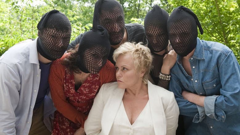 Backdrop from Ni reprise, ni échangée