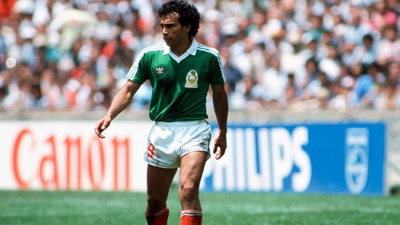 Backdrop from Hugo Sánchez, the Goal and the Glory