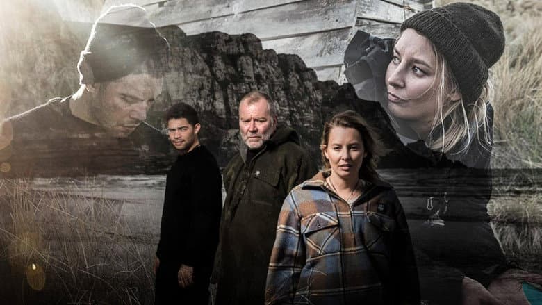 Backdrop from Human Traces