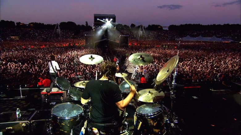 Кадр із фільму «Linkin Park: Road to Revolution - Live at Milton Keynes»
