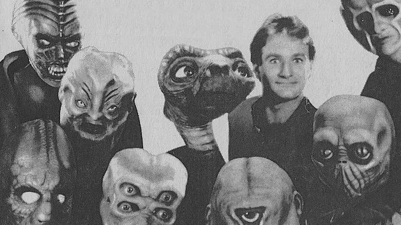 Кадр із фільму «E.T. and Friends: Magical Movie Visitors»