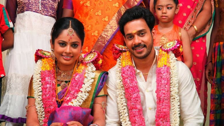 Кадр із фільму «Aindhaam Thalaimurai Sidha Vaidhiya Sigamani»