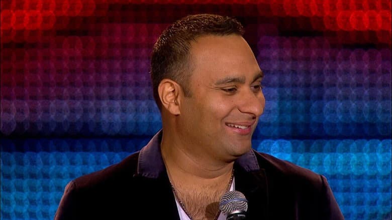 Кадр із фільму «Russell Peters: The Green Card Tour»