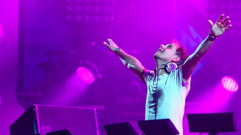 Backdrop from Armin van Buuren: The music videos 1997 - 2009