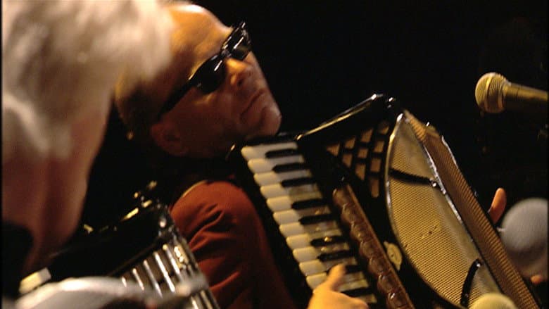 Кадр із фільму «Accordion Tribe: Music Travels»