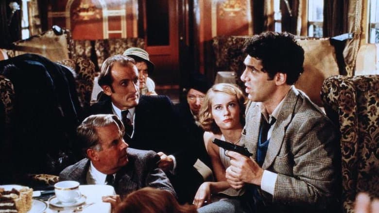 Кадр із фільму «Леді зникає (фільм, 1979)»