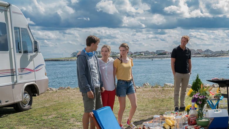 Backdrop from Katie Fforde: Familie auf Bewährung