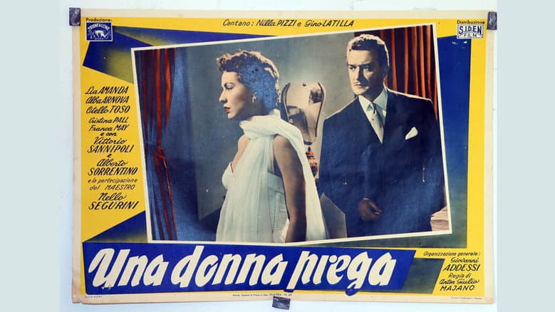 Backdrop from Una donna prega