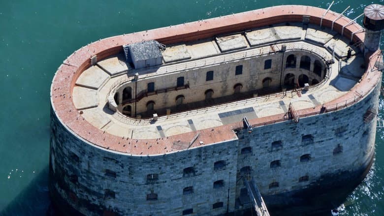 Backdrop from Fort Boyard Russia