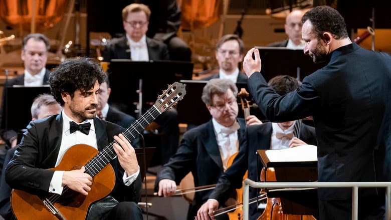 Backdrop from 2020 New Year’s Eve Concert with Kirill Petrenko and Pablo Sáinz-Villegas