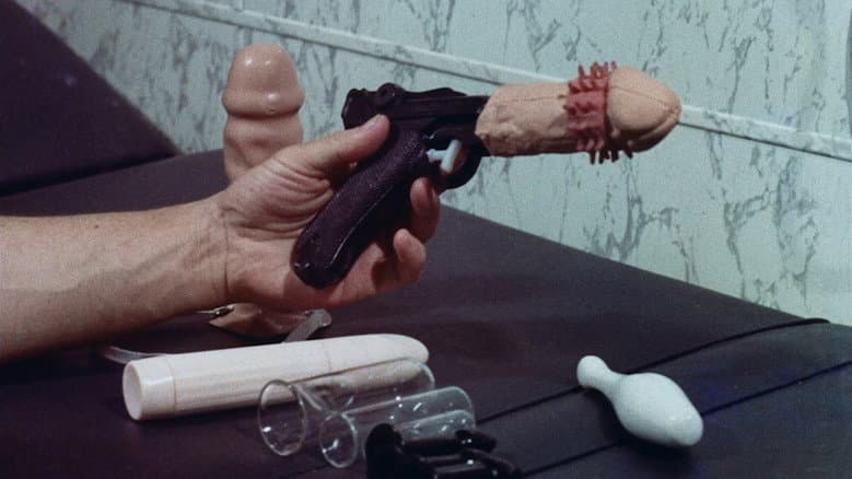 Кадр із фільму «Let Me Die a Woman»