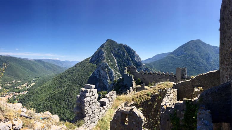 Backdrop from The Glorious Story of Castles