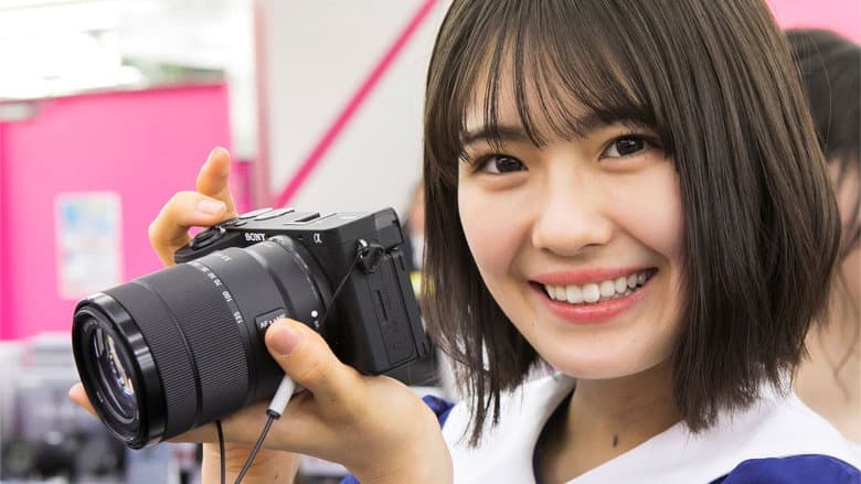 Backdrop from Nogizaka Doko-e