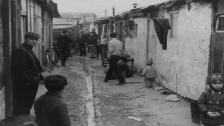 Backdrop from LES IMMIGRÉS EN FRANCE - LE LOGEMENT