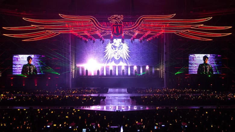 Backdrop from Shinhwa Live 3D - The Legend Continues