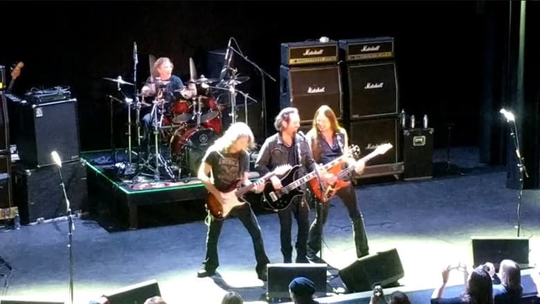 Backdrop from Winger Live
