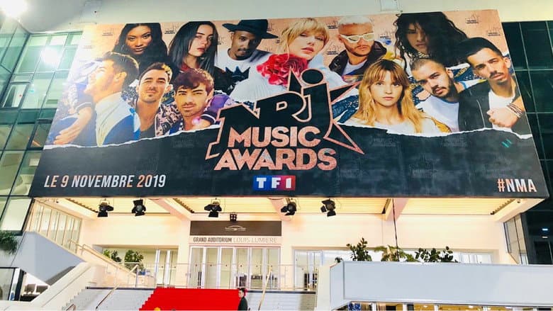 Backdrop from NMA : la saga du show évènement