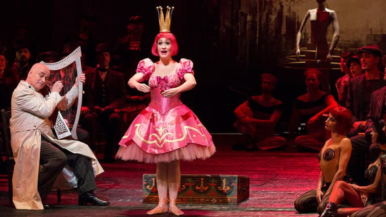 Кадр із фільму «The Metropolitan Opera: The Tales of Hoffmann»