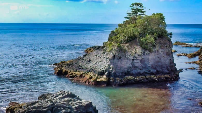 Backdrop from Lagoa - Entre o Verde e o Azul