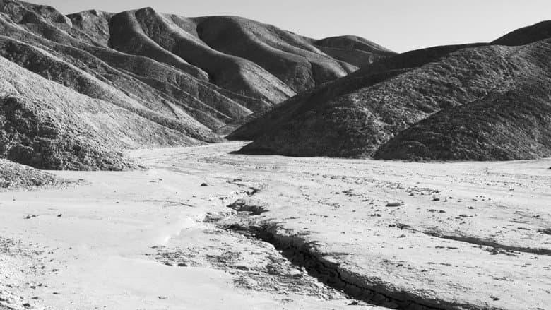 Backdrop from Marooned?