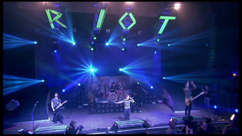 Backdrop from Paramore: The Final Riot!