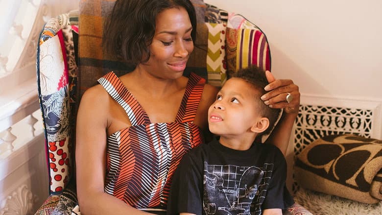 Кадр із фільму «Mom, I'm Not A Girl: Raising a Transgender Child»