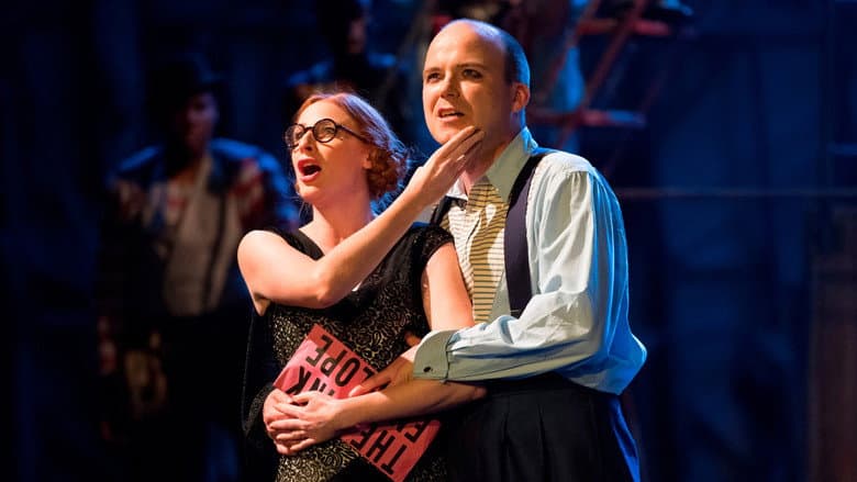 Кадр із фільму «National Theatre Live: The Threepenny Opera»