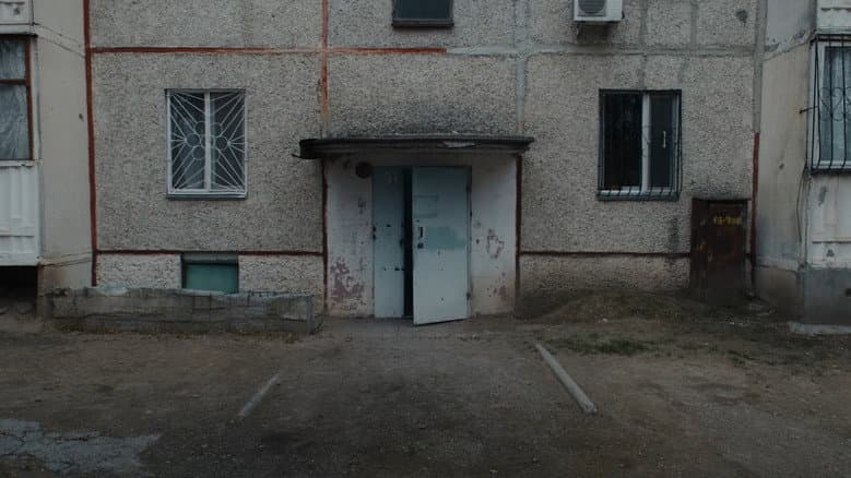 Кадр із фільму «Locked Up»