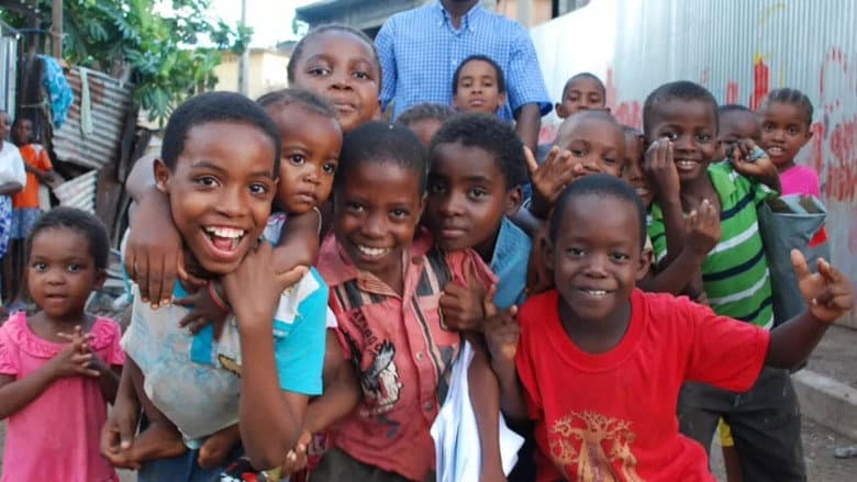 Backdrop from Mayotte, Childhood in Danger