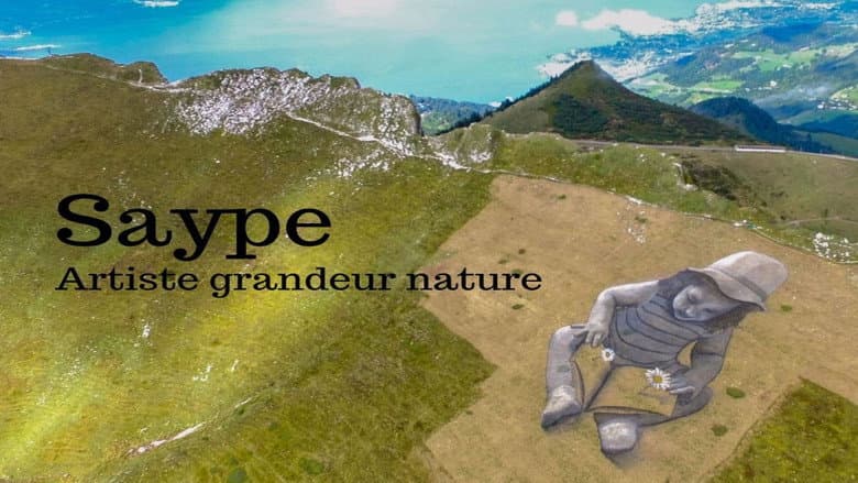 Backdrop from Saype, artiste grandeur nature