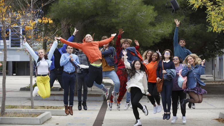 Backdrop from ASKIP, le collège se la raconte