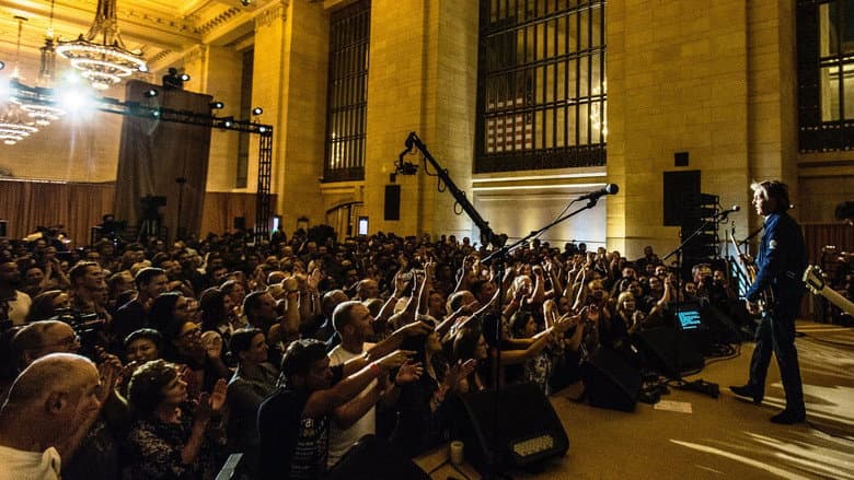 Backdrop from Paul McCartney: Live from NYC